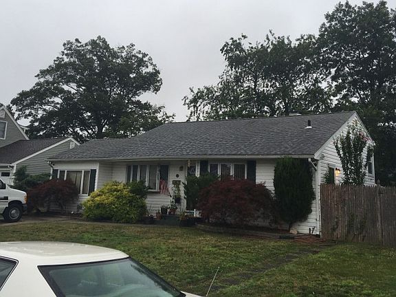 3rd image of 16 Eagle Ln