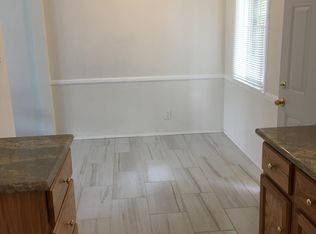 15254 Rayen St, North Hills, CA 91343