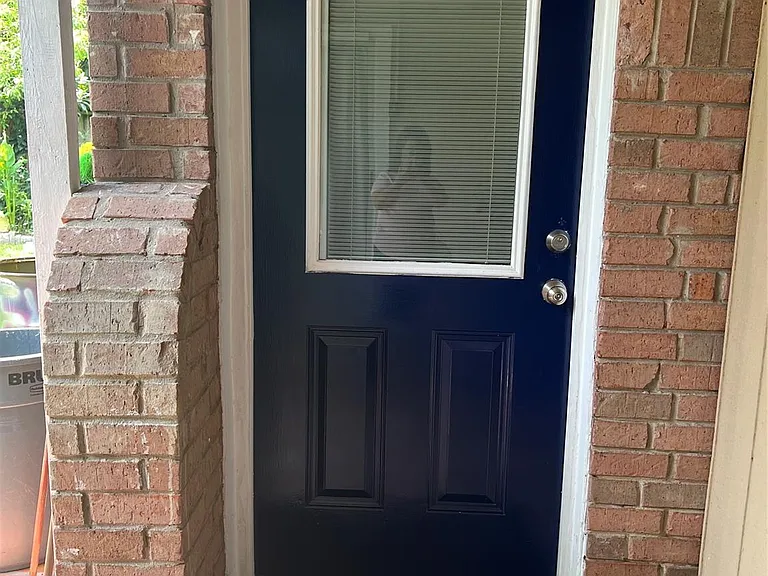 3821 Moore St — Photo 1