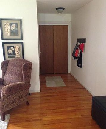 5th image of 1040 Grenoble Ln