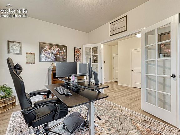 5th image of 8268 Sophia Ln
