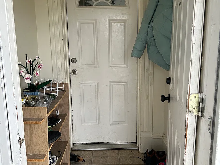 furnishings from previous tenant to show scale and placement.