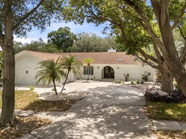 2786 Valencia Ln W, Palm Harbor, FL 34684