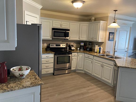 4th image of 424 S 2150 W APT 202