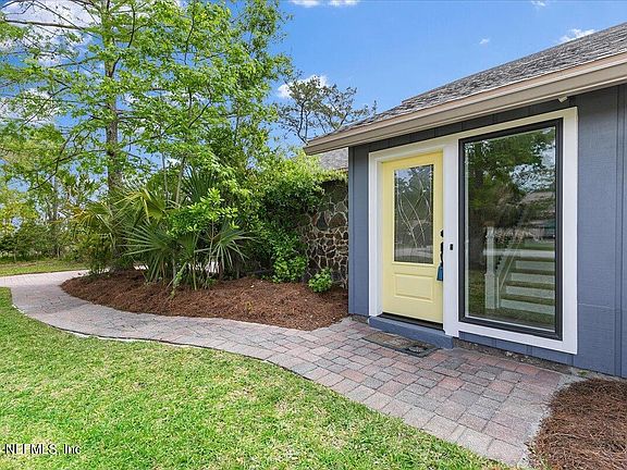 5th image of 14084 PINE ISLAND Drive
