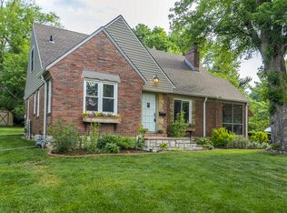 8312 W 60th St, Overland Park, KS 66202