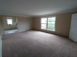 20209 E 8 Mile Rd, Saint Clair Shores, MI 48080