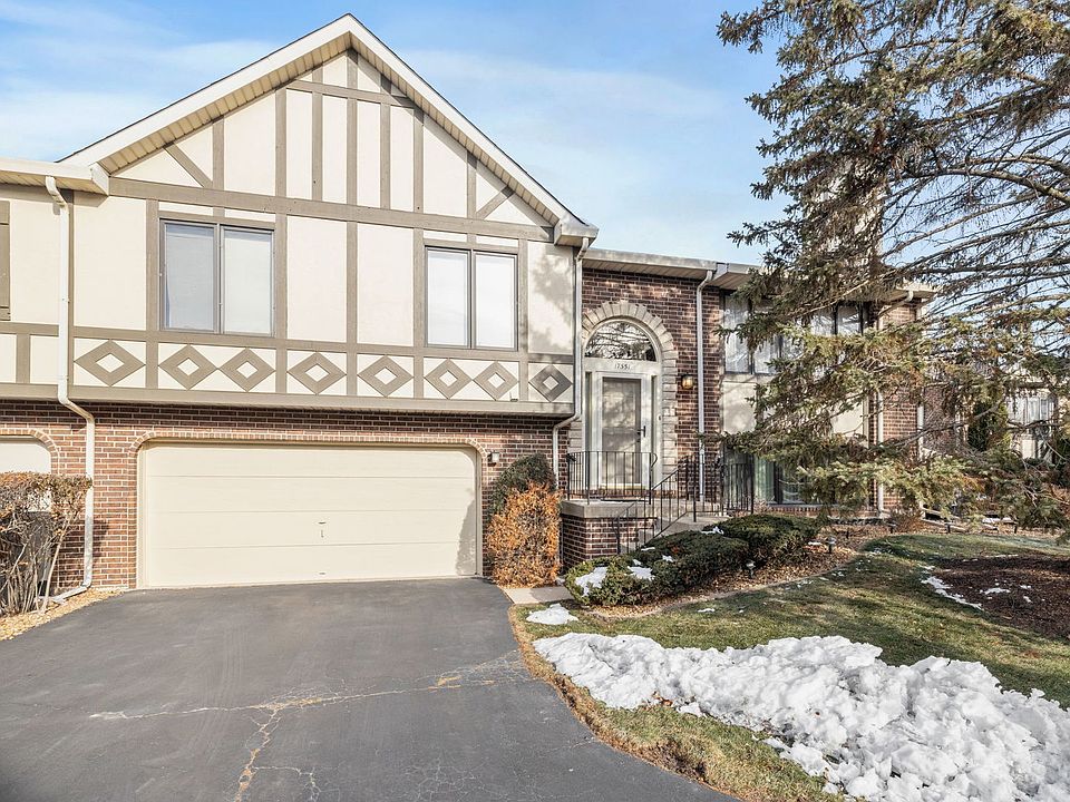 1st image of 17551 Drummond Dr #17551