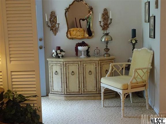 4th image of 142 Maehill Pl
