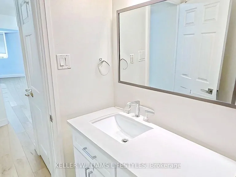 695 Richmond St #301 — Photo 10