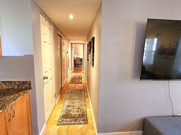 4th image of 224 6th Ave N APT 1