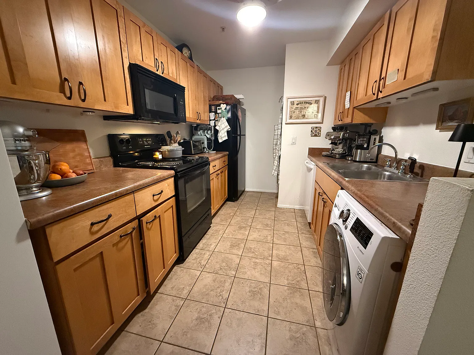 1 bed, 682 sqft, $1,600 — Photo 2
