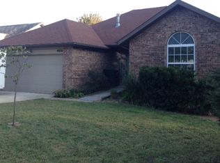 4030 W Watkins St, Springfield, MO 65802