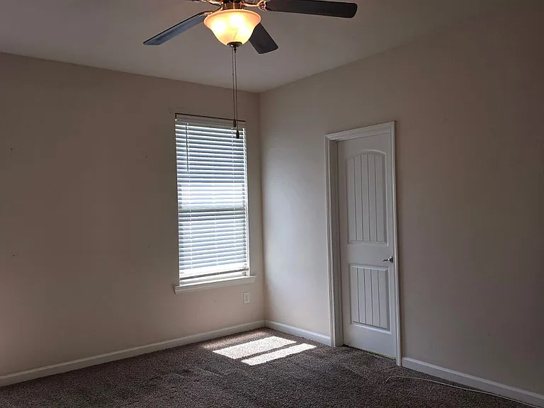 112 Garden Oaks Ave — Photo 7