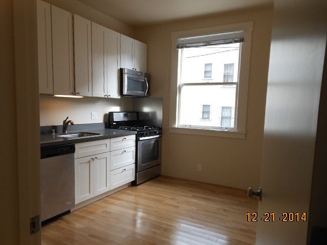 Eat in Kitchen