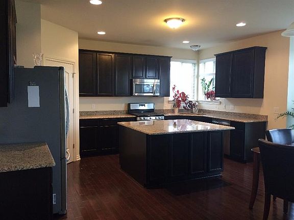 4th image of 4504 Cherry Blossom Dr
