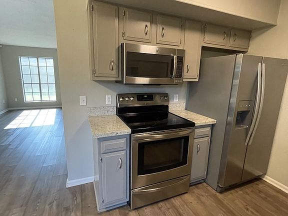 4th image of 9180 Glen Meadow Ln