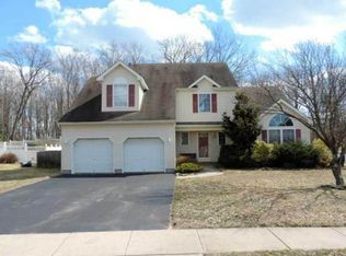 23 Clover Hill Dr, Jackson, NJ