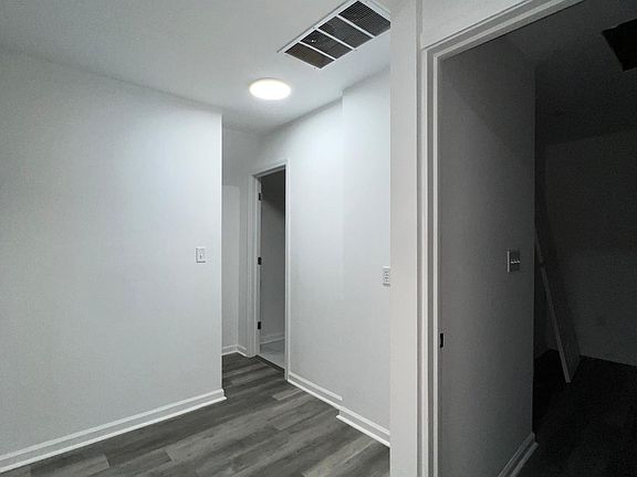 4th image of 1303 Buffalo St APT 3