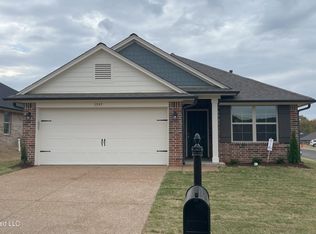 1597 Cambria Dr, Southaven, MS 38671