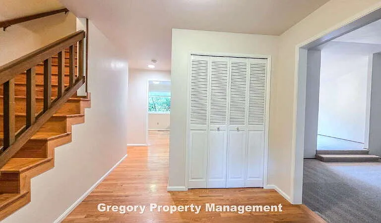 16316 NE 46th Ct — Photo 6