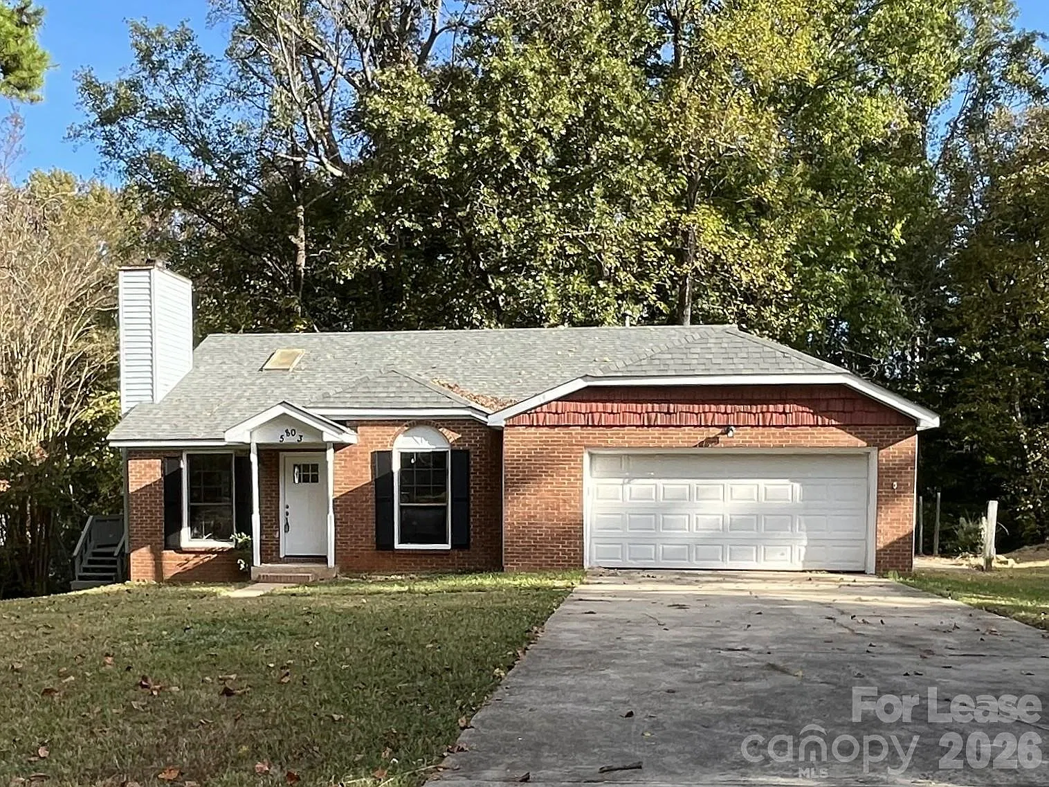3 bed, 2.0 bath, 1272 sqft, $1,750 — Photo 1