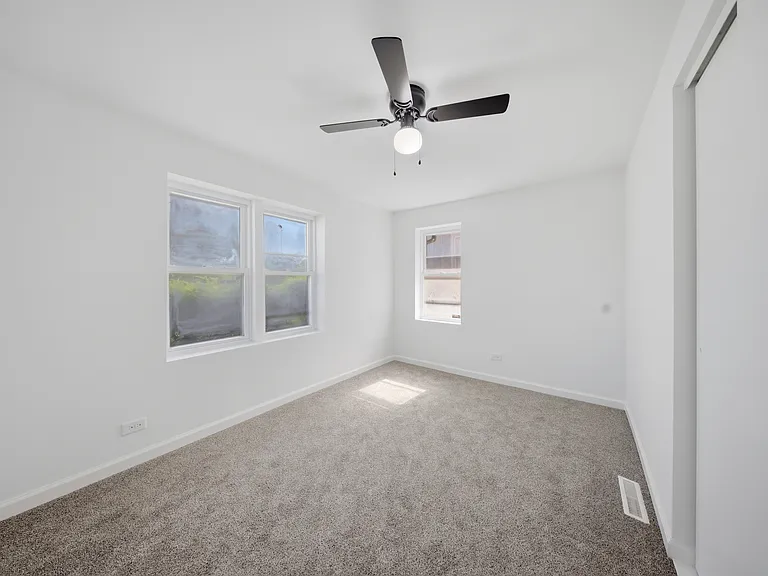 756 Woodruff Ave — Photo 12