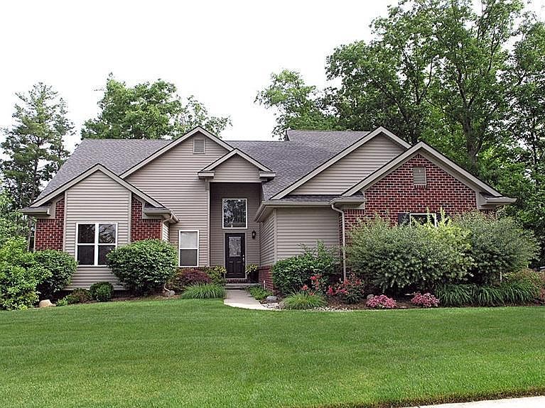 1st image of 6133 Lilac Ln