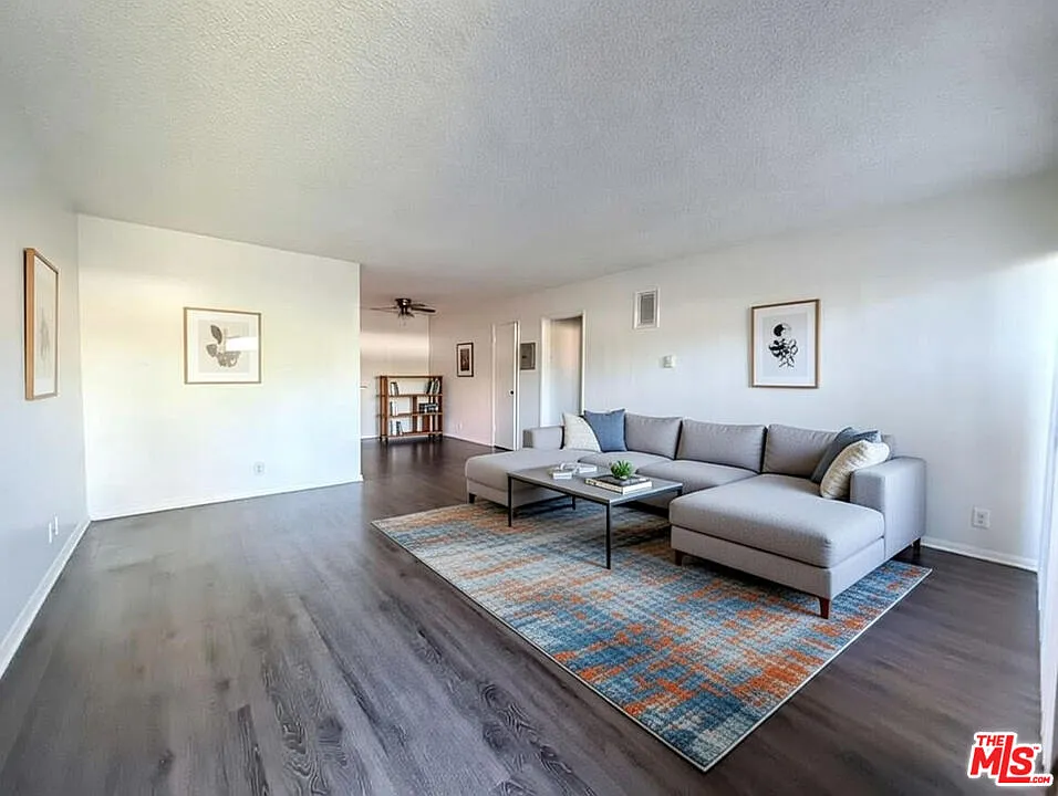 1208 W Adams Blvd #1