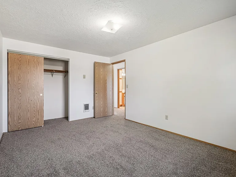 La Creole Apartments — Photo 25