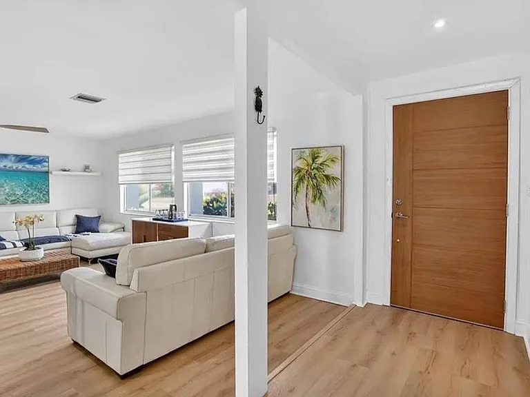 885 Fairfax Ter NW — Photo 6