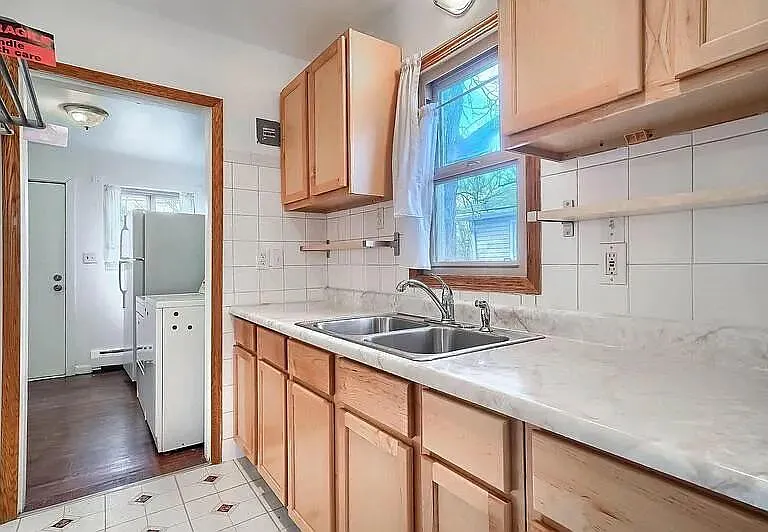 2383 S Williams St — Photo 11