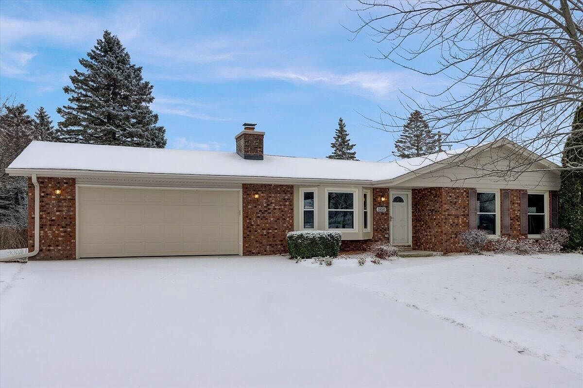 1850 17th AVENUE, Grafton, WI 53024 Zillow