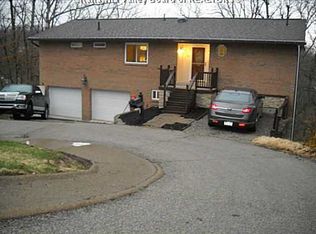 1019 Rustling Rd, South Charleston, WV 25303