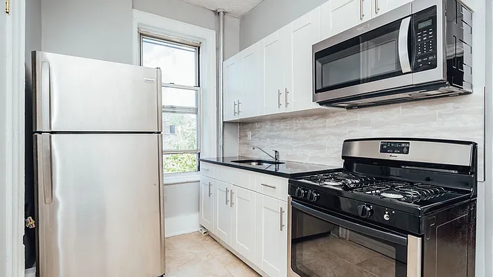 Rented by Nooklyn NYC LLC | media 6