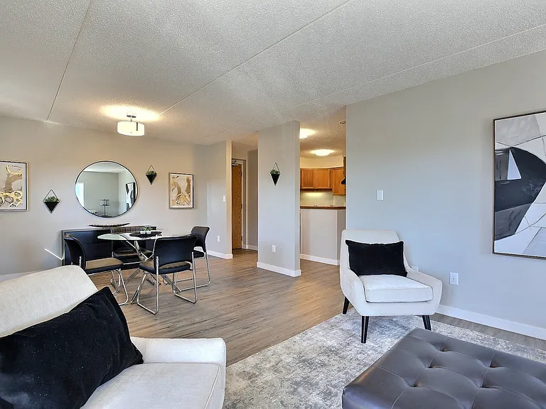 2227 Lorne St #201 — Photo 12