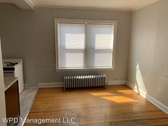 4th image of 7600 S South Shore Dr APT 3