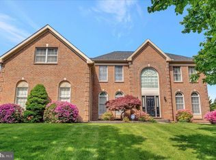 21 E Periwinkle Ln, Newark, DE 19711