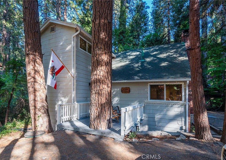 1st image of 640 Pyramid Dr