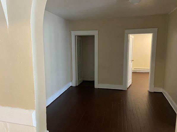 3 Bedroom Apartments For Rent In Waterbury Ct Zillow