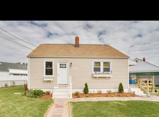 541 W Woodlynn Rd, Essex, MD 21221