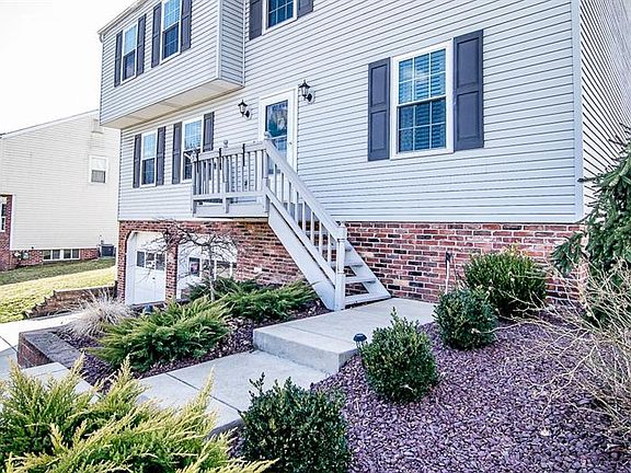 3rd image of 9109 Timberglen Dr