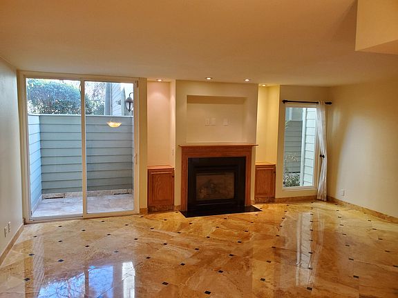 4th image of 4342 Gentry Ave APT 9