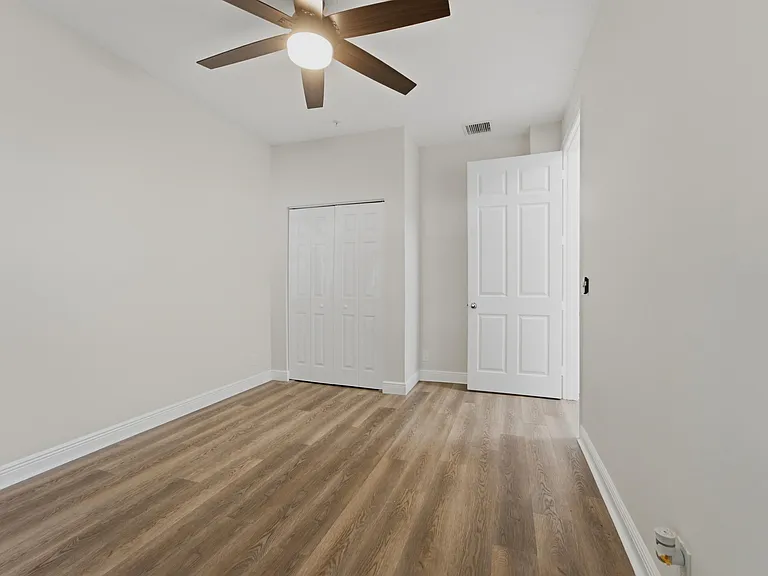 104 Jesup Ln #104 — Photo 5