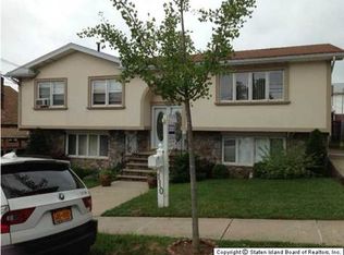 110 Mills Ave, Staten Island, NY 10305
