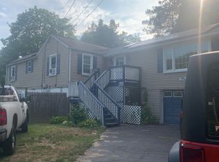 3 Bolles Ct, Quaker Hill, CT 06375