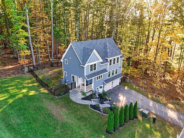 45 Hemlock Way, Portsmouth, NH 03801