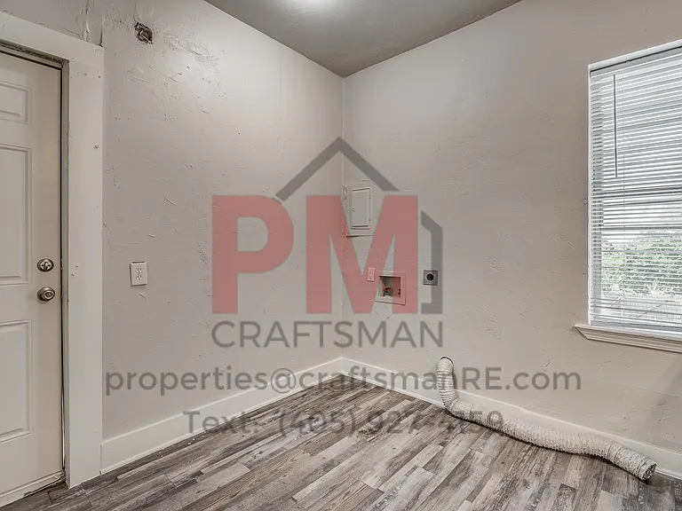 1226 NW 8th St — Photo 31