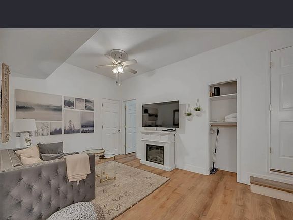 3rd image of 570 Chinquapin Way #1