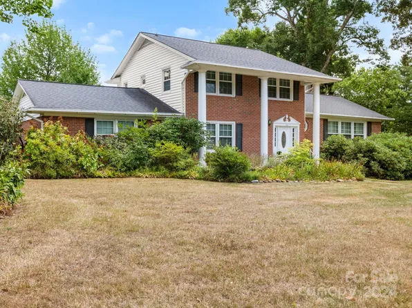 101 Bent Creek Ranch Rd, Asheville, NC 28806